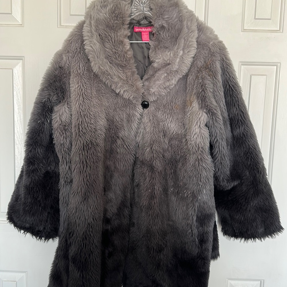 Women’s Faux Fur Coat
